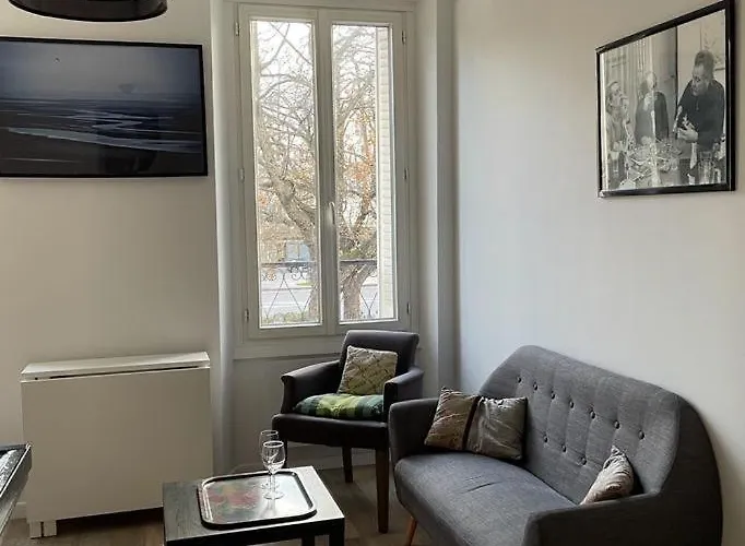 Superbe 2 Pieces Proche Nation Appartement